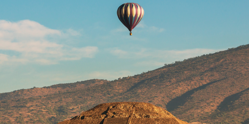 Volar en globo en Teotihuacán