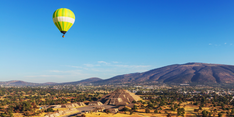 Volar en globo en Teotihuacán