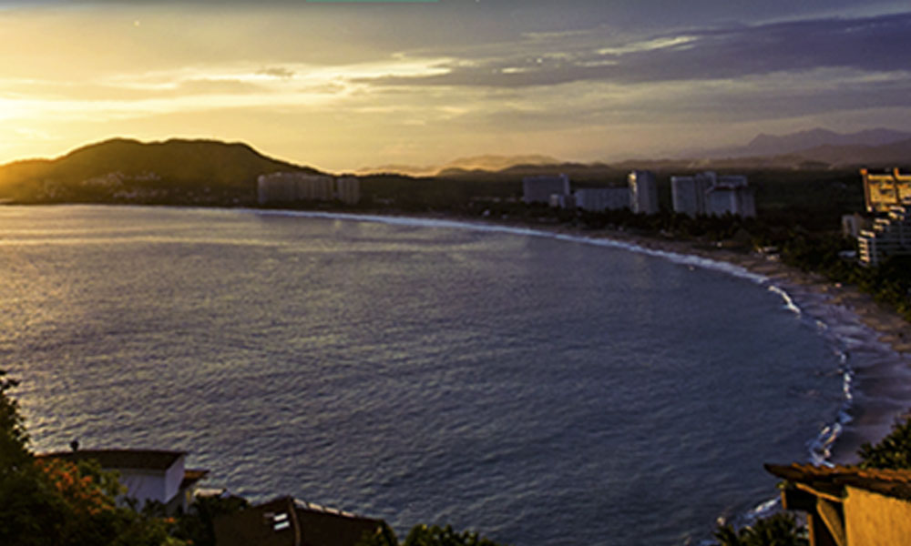 Ixtapa-Zihuatanejo, ve a nadar en sus hermosas playas