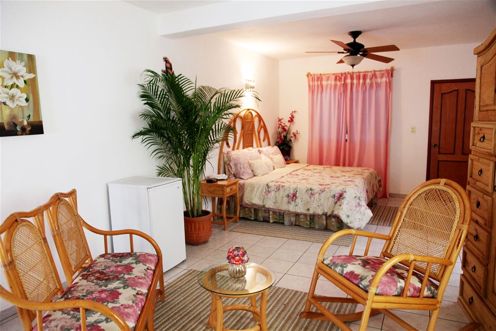 Dónde dormir en Comala como turista y como local hostal casa blanca