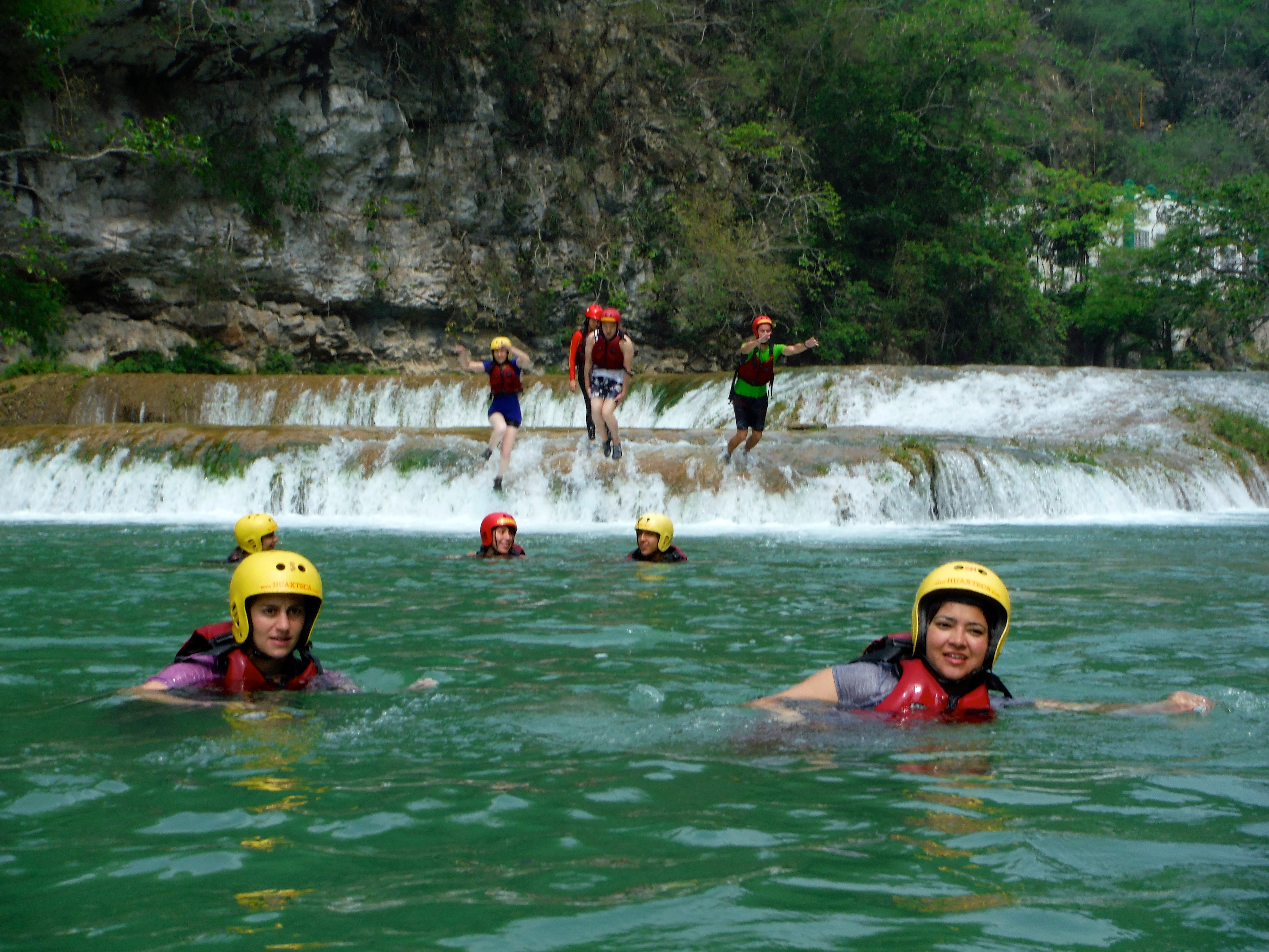 Tips para visitar la Huasteca Potosina, guía para novatos nadar