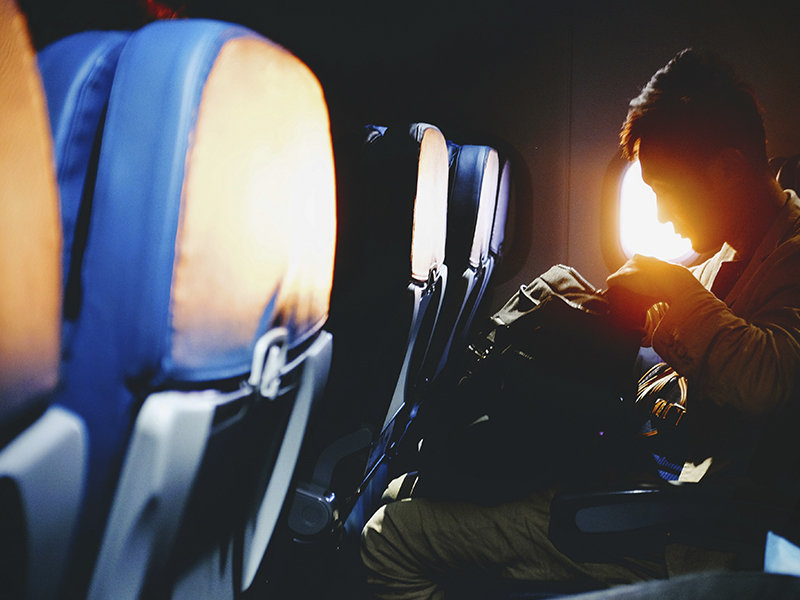 Qué es y cómo combatir el jet lag