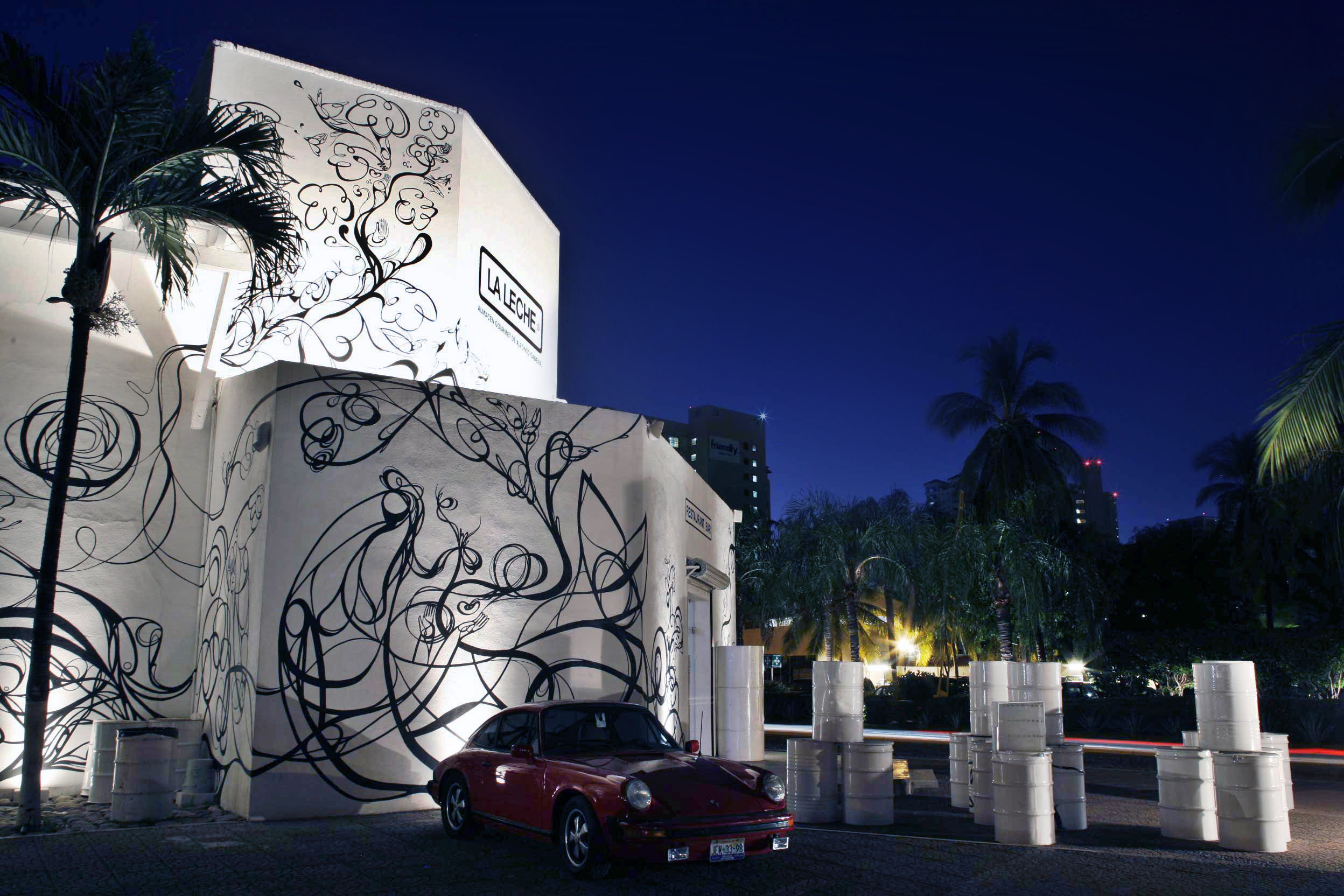 restaurantelalecheenpuertovallartafachada Travel Report