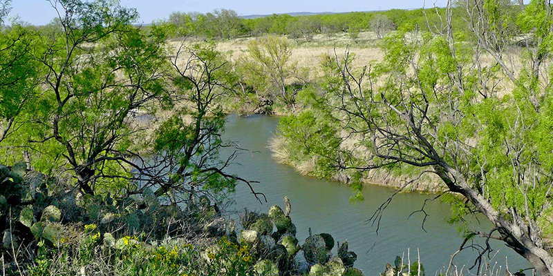 San Angelo con niños