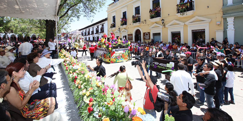 Desfile de carros alegóricos