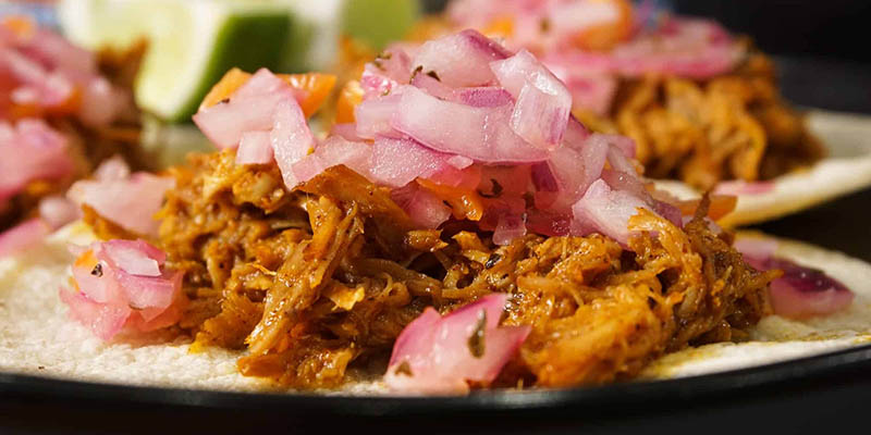 tacos-tradicionales-de-mexico-cochinita