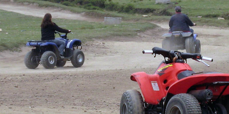 Paseo en cuatrimotos