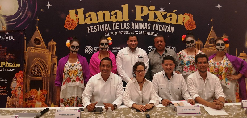 Yucatán celebra el Festival de las Ánimas Hanal Pixán