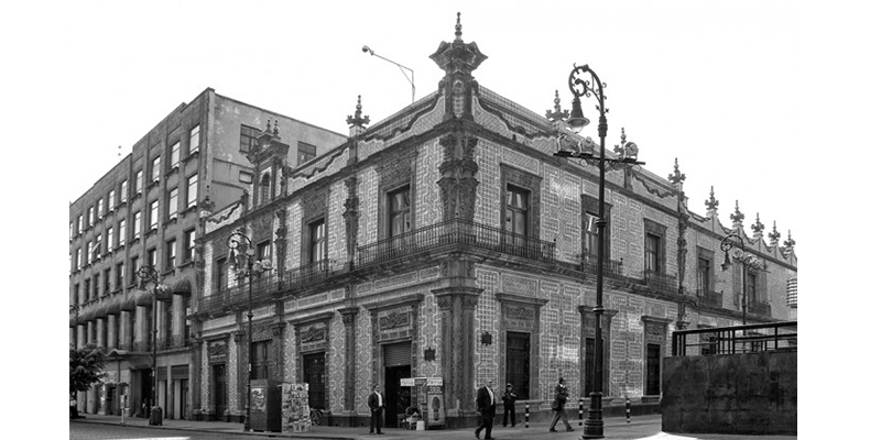 casa de los Azulejos