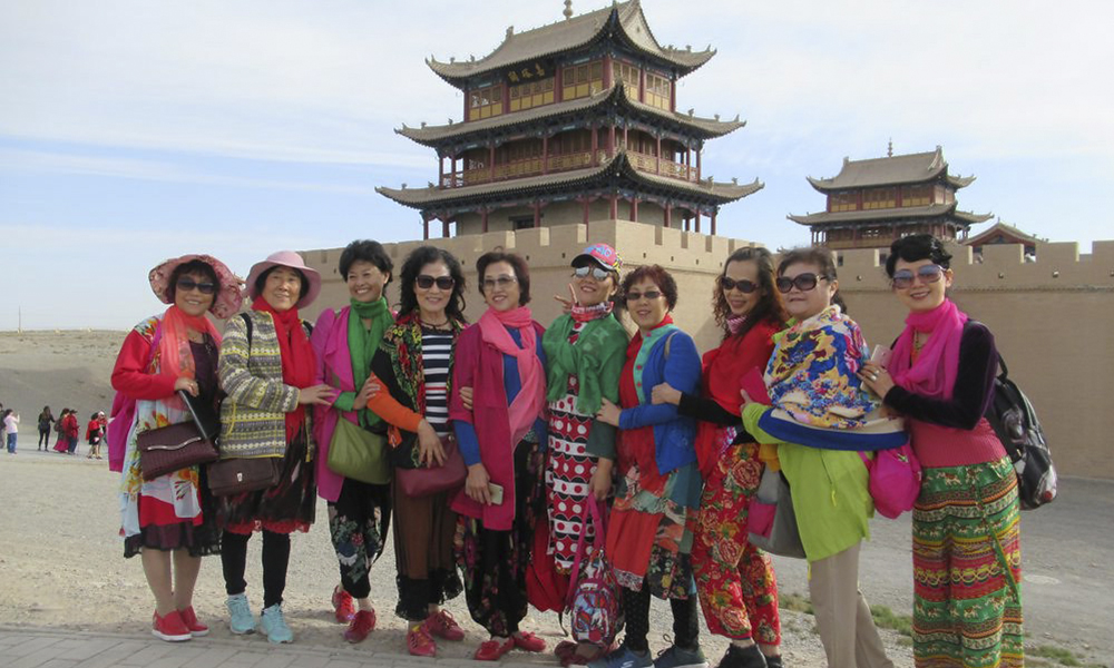 Turistas chinos se preparan para empezar a viajar