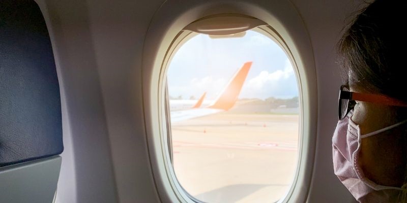 ¿Viajar en avión aumenta el riesgo de contagio por Covid?