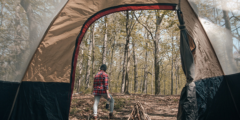 ¿Cómo acampar por primera vez?