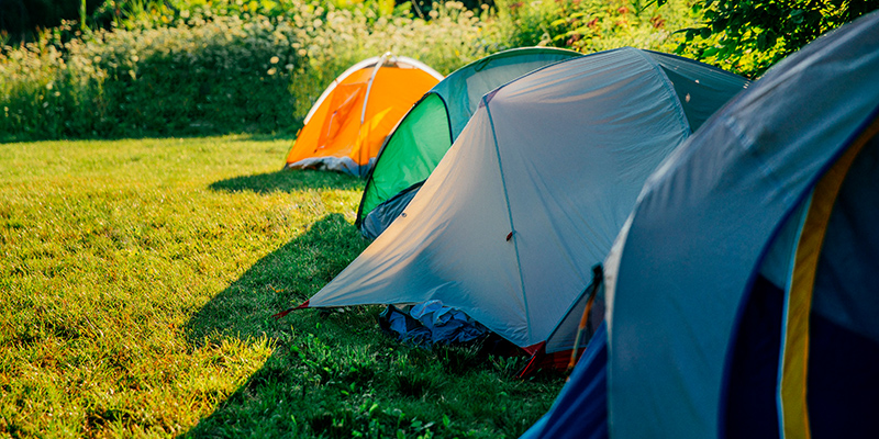 ¿Cómo acampar por primera vez?