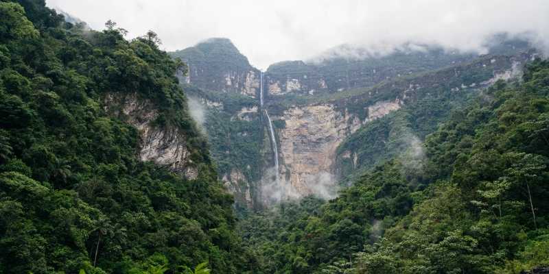 catarata de gocta otros lugares que visitar en peru ademas de macchu picchu