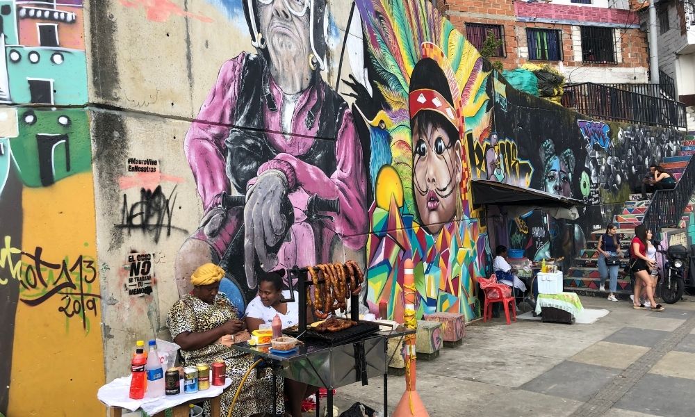 ¿Qué barrios de Medellín muestran mejor su cultura creativa y emprendimiento local?