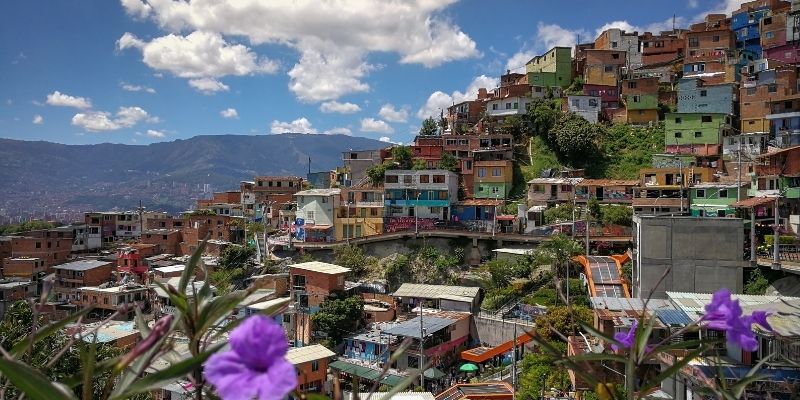 comuna 13 tour medellin