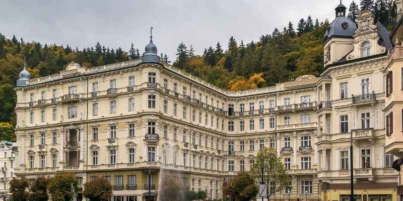 que hacer karlovy vary