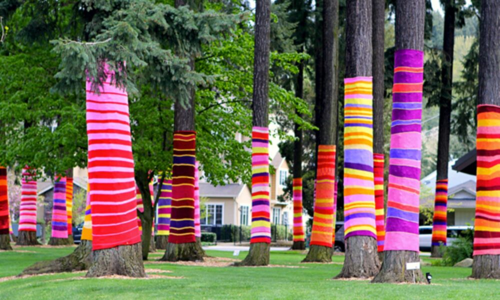 yarn bombing