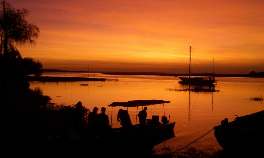 anochecer en las Amazonas Peruanas