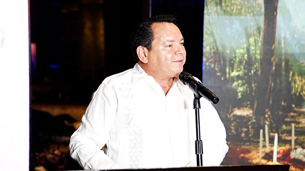 gobernador yucatan joaquin diaz mena