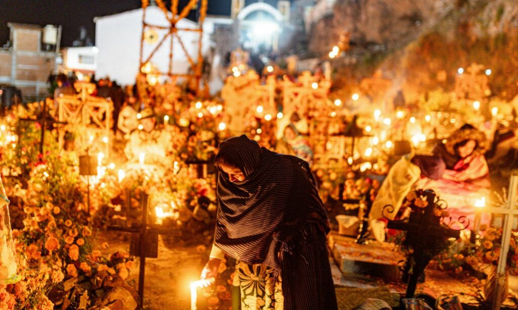 pátzcuaro y janitzio para celebrar el Día de Muertos en México