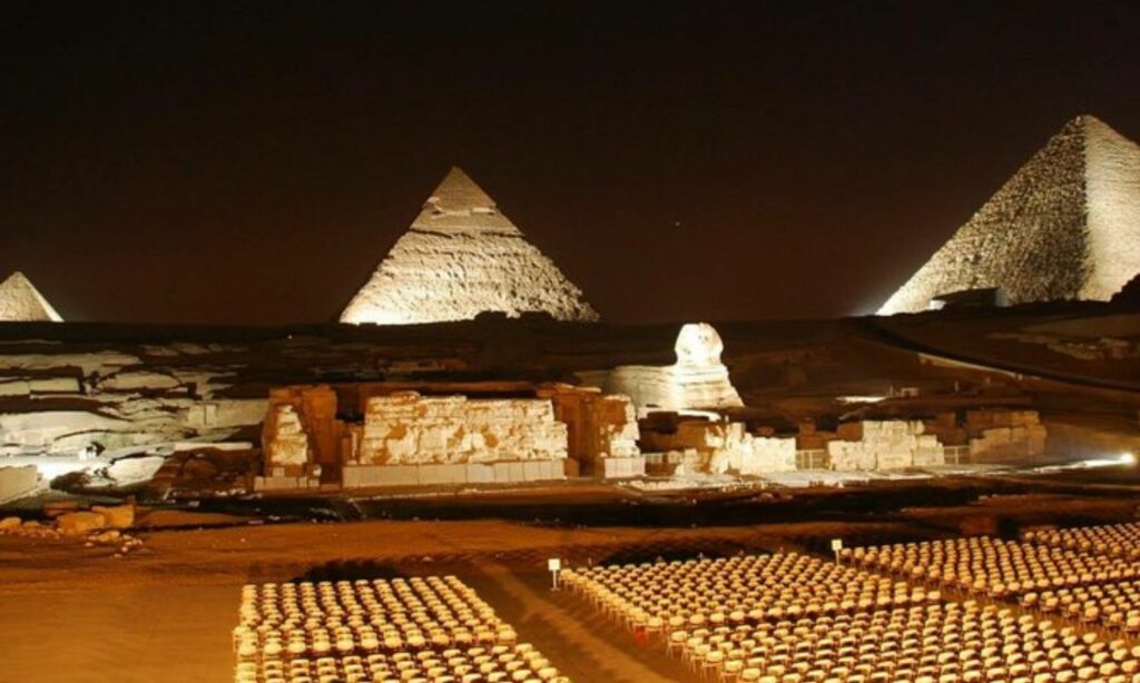 cerrado por ramadán en las Pirámides de Egipto