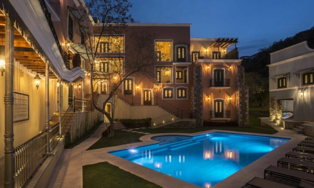 hotel villa maria cristalina