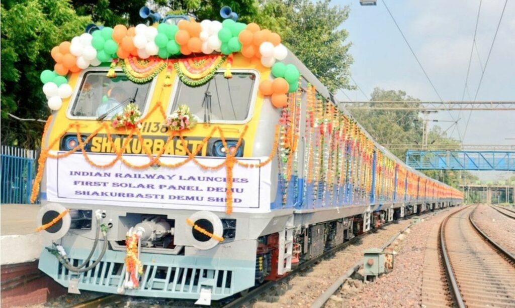 great-railway-bazaar-tren-hindu
