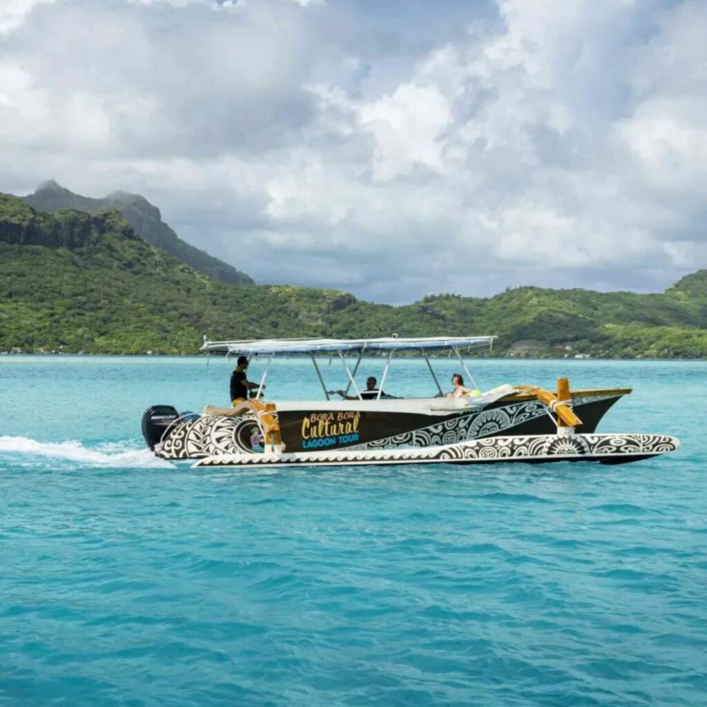 bora bora lancha