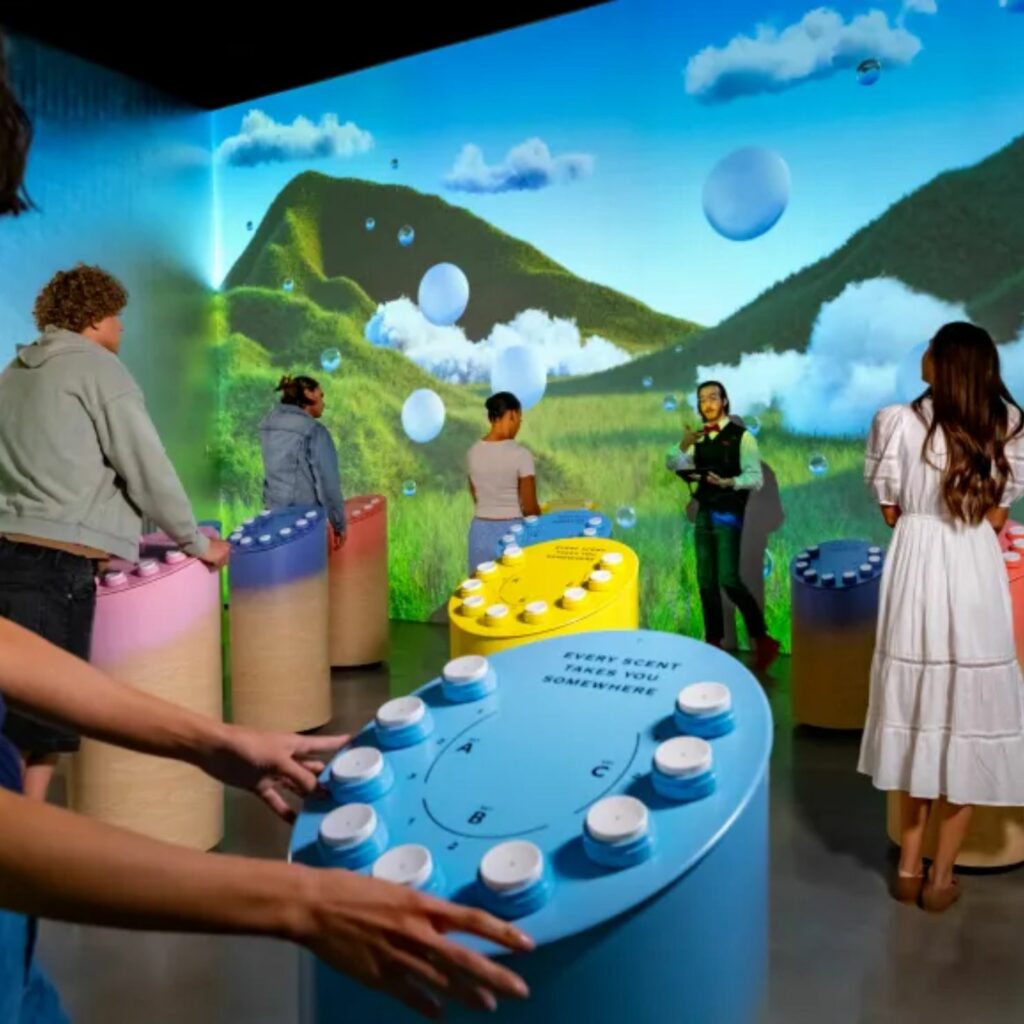 museo-coca-cola-pantalla