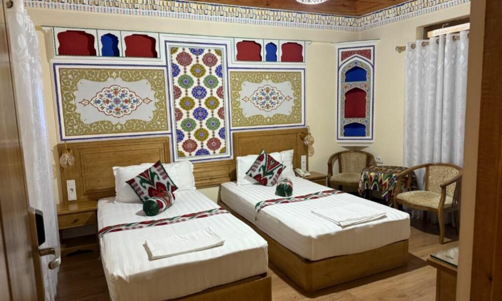 uzbekistan-hotel-cinco-estrellas