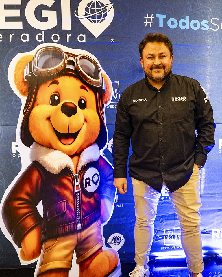 roberto maldonado regio operadora dia del agente de viajes