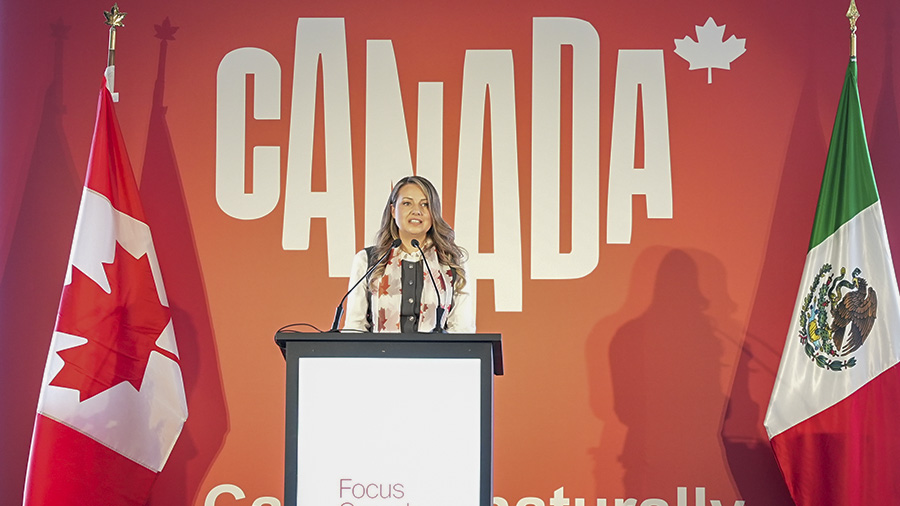 Meaghan Ferrigno, presidenta y directora ejecutiva interina de Destination Canada, durante su participación en Focus Canada 2026 en Ciudad de México